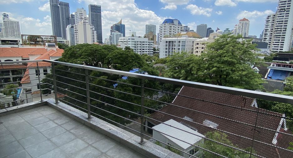 Apartamento en alquiler de 2 habitaciones en Watthana, Bangkok