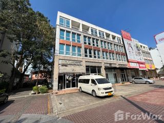 For rent retail Space in Khlong San, Bangkok