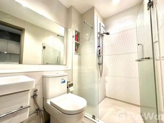 À louer studio condo à Huai Khwang, Bangkok