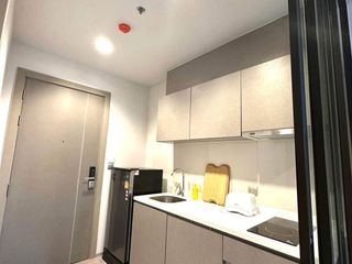À louer studio condo à Huai Khwang, Bangkok