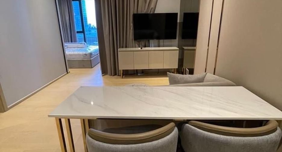 For rent 1 bed condo in Huai Khwang, Bangkok