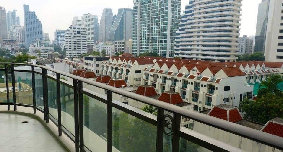 Wohnung zur Miete mit 3 Zimmer in Watthana, Bangkok