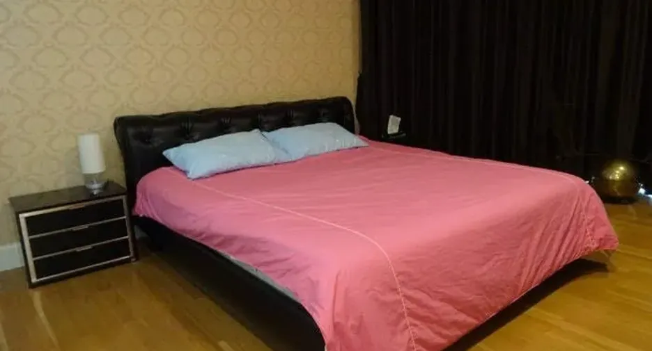 Wohnung zur Miete mit 3 Zimmer in Watthana, Bangkok