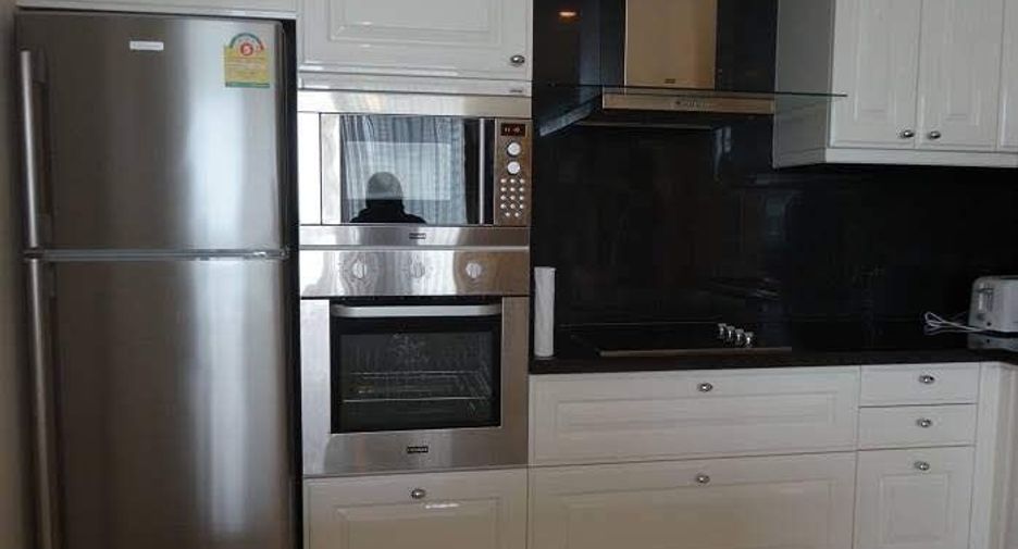 Wohnung zur Miete mit 3 Zimmer in Watthana, Bangkok