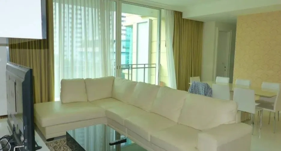 Wohnung zur Miete mit 3 Zimmer in Watthana, Bangkok