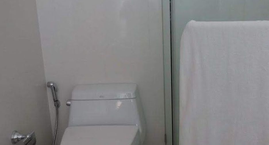 Wohnung zur Miete mit 3 Zimmer in Watthana, Bangkok