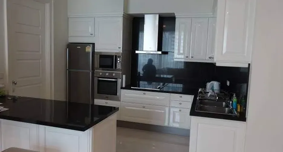 Wohnung zur Miete mit 3 Zimmer in Watthana, Bangkok