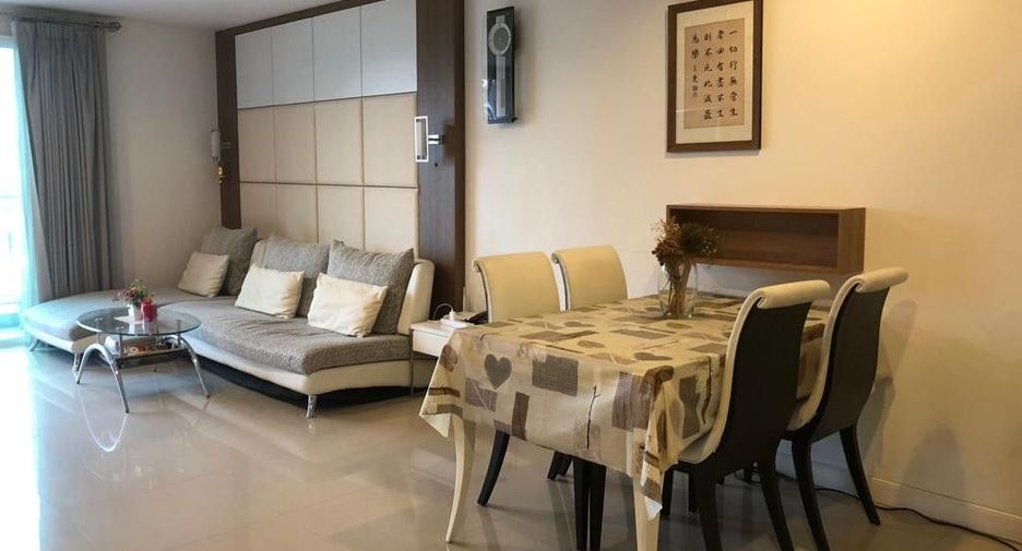 For rent 2 bedrooms condo in Phaya Thai, Bangkok