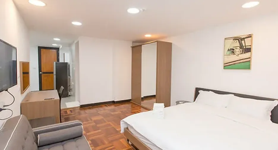 For rent studio apartment in Khlong Toei, Bangkok