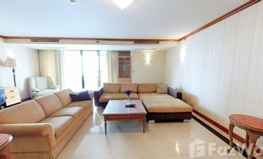 For rent 3 bedrooms condo in Khlong Toei, Bangkok
