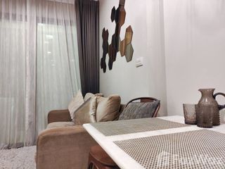Wohnung zur Miete mit 1 Zimmer in Huai Khwang, Bangkok