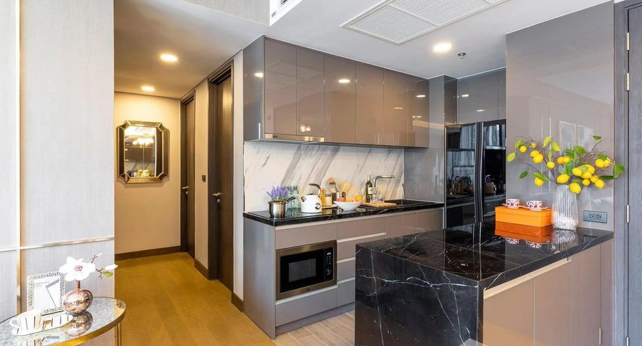 For rent 2 bedrooms condo in Khlong Toei, Bangkok