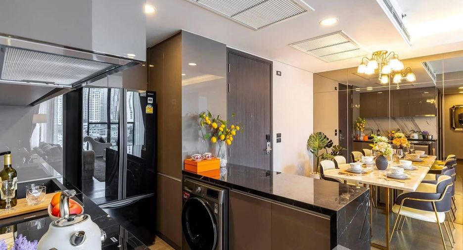 For rent 2 bedrooms condo in Khlong Toei, Bangkok