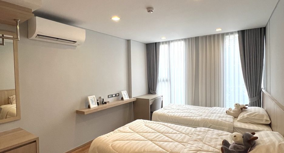 À louer 4 chambres appartement à Watthana, Bangkok