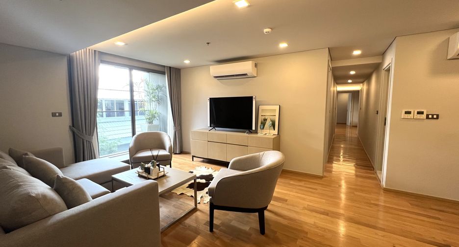À louer 4 chambres appartement à Watthana, Bangkok