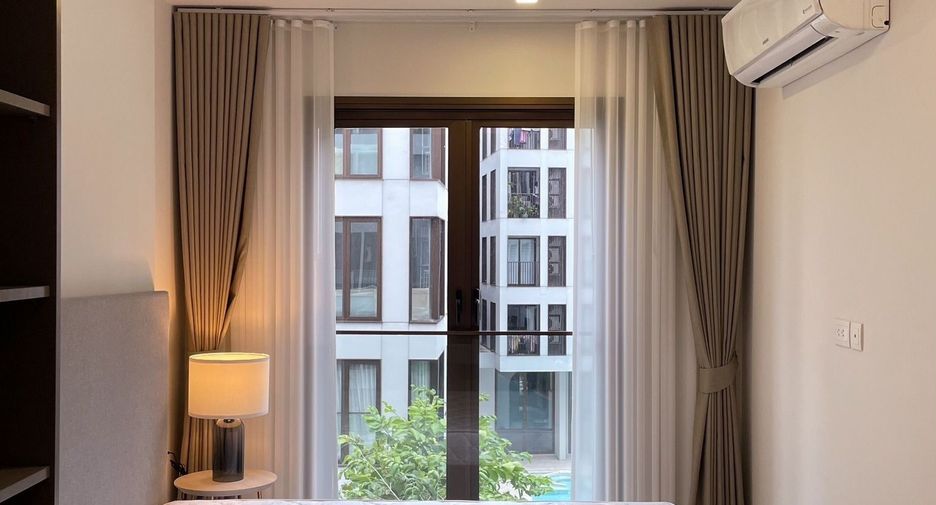 For rent 2 bedrooms condo in Watthana, Bangkok