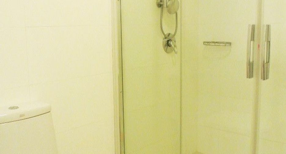 For rent 4 bedrooms condo in Watthana, Bangkok