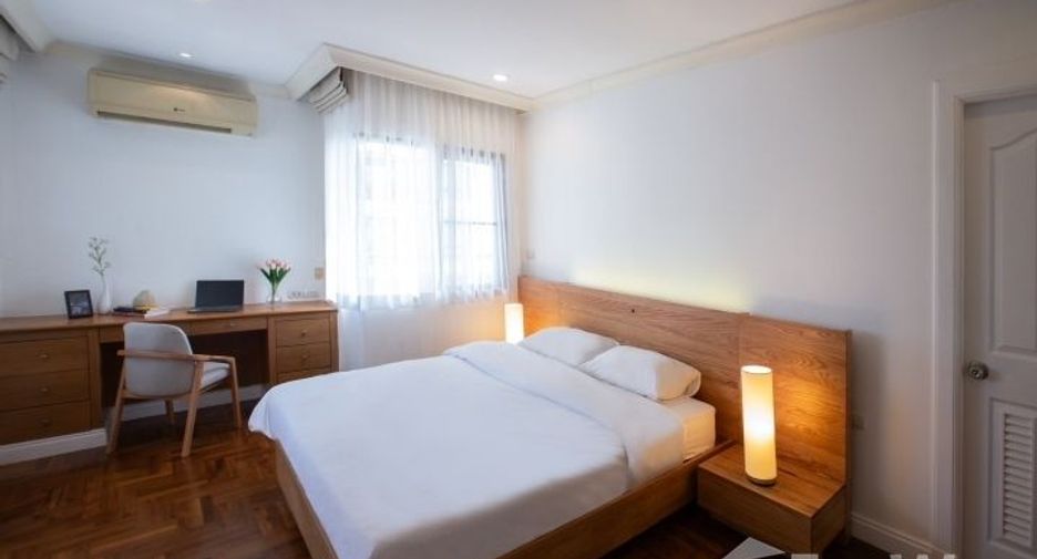 Condo en alquiler de 4 habitaciones en Watthana, Bangkok