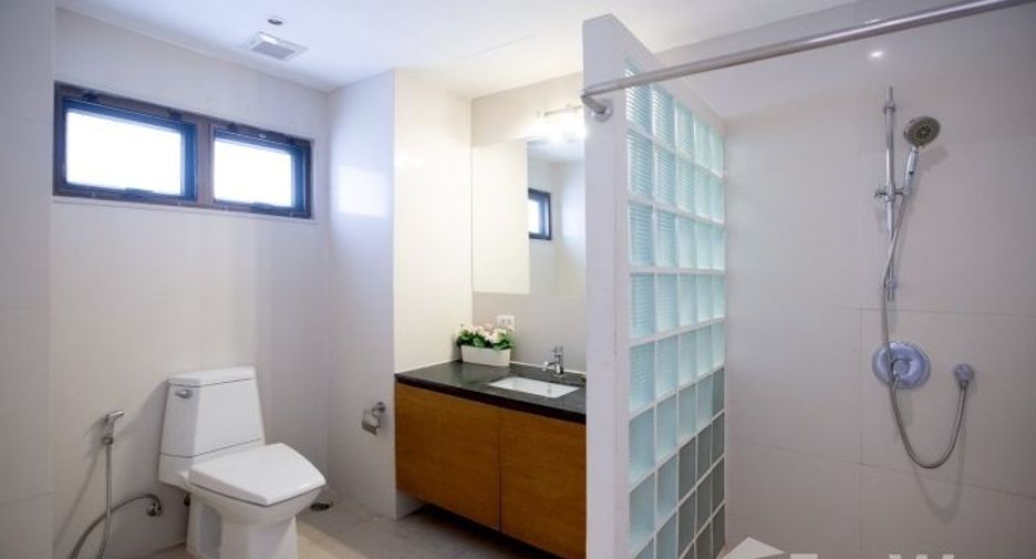 Condo en alquiler de 4 habitaciones en Watthana, Bangkok