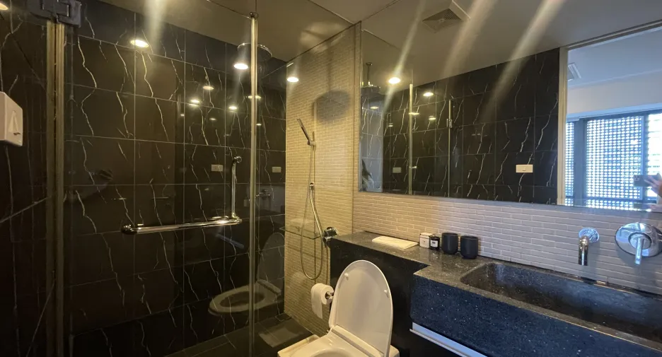 Wohnung zur Miete mit 3 Zimmer in Watthana, Bangkok