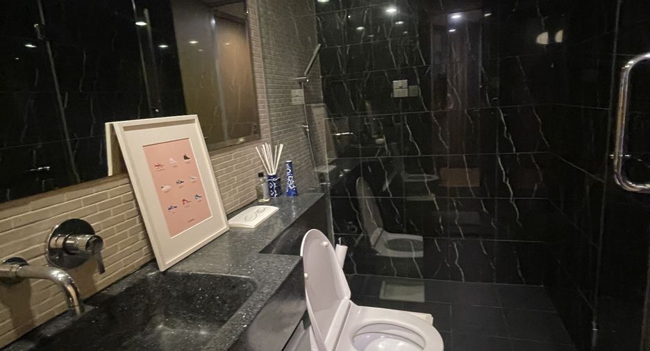 Wohnung zur Miete mit 3 Zimmer in Watthana, Bangkok