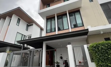 出租 3 卧室 独立屋 在 Suan Luang, 曼谷