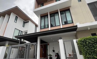 For rent 3 ベッドルーム house in Suan Luang, Bangkok