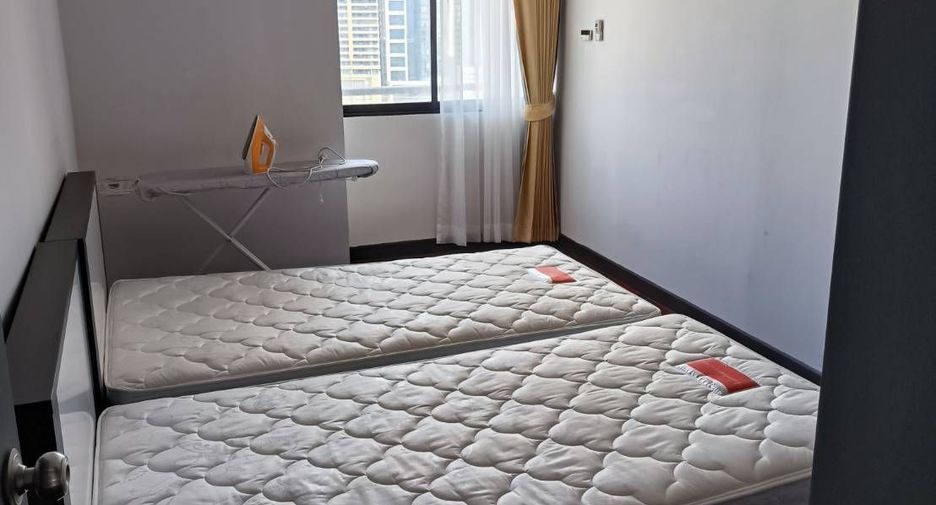 For rent 2 ベッドルーム condo in Khlong Toei, Bangkok
