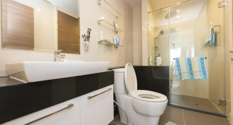 Wohnung zur Miete mit 2 Zimmer in Yan Nawa, Bangkok