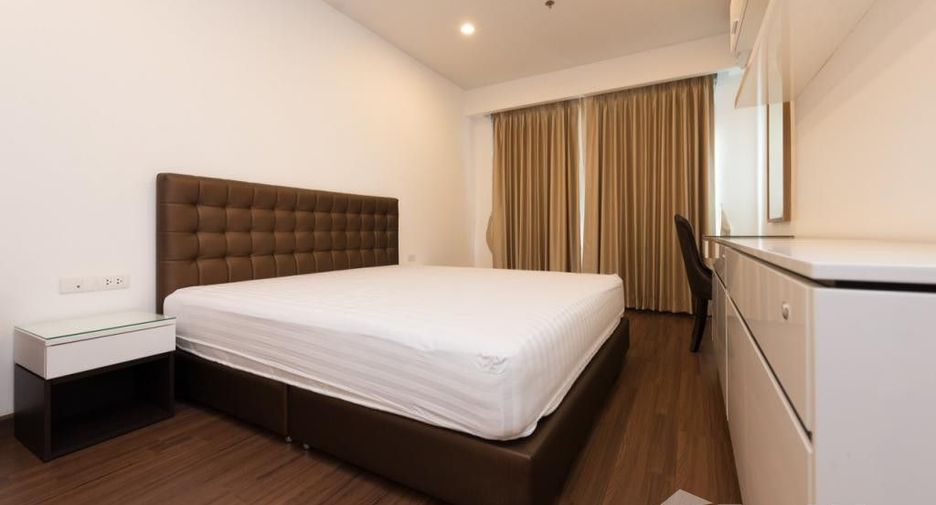 Wohnung zur Miete mit 2 Zimmer in Yan Nawa, Bangkok