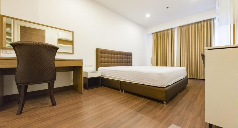 Wohnung zur Miete mit 2 Zimmer in Yan Nawa, Bangkok