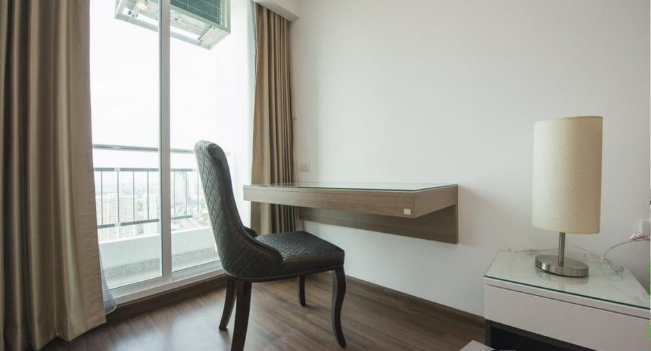 Wohnung zur Miete mit 2 Zimmer in Yan Nawa, Bangkok