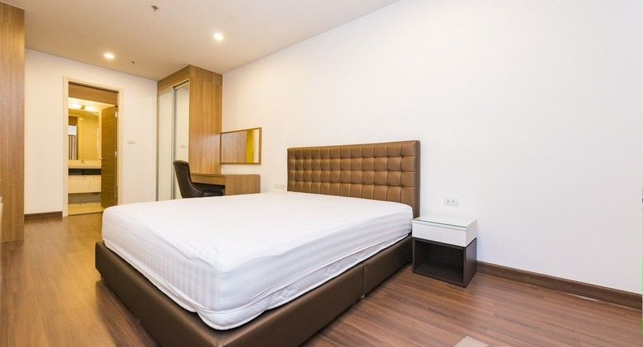 Wohnung zur Miete mit 2 Zimmer in Yan Nawa, Bangkok