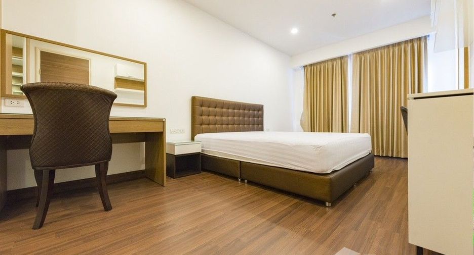Wohnung zur Miete mit 2 Zimmer in Yan Nawa, Bangkok