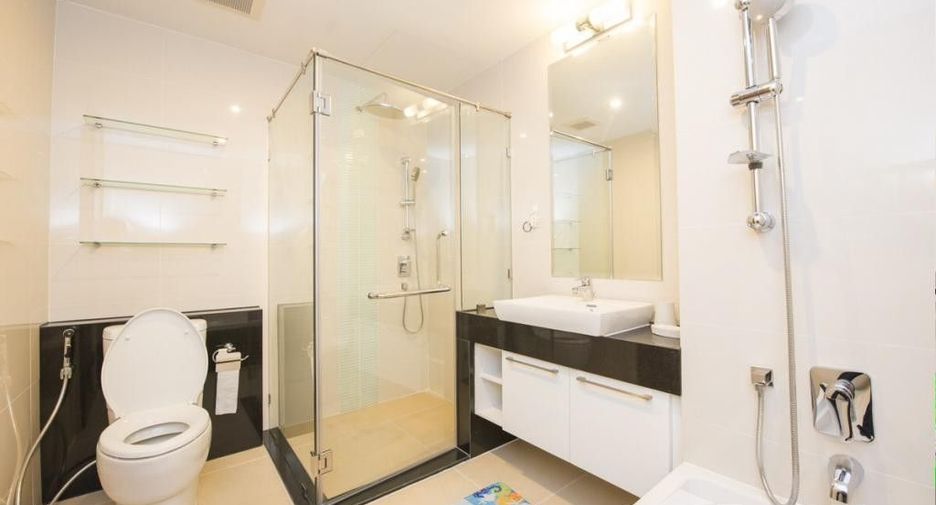Wohnung zur Miete mit 2 Zimmer in Yan Nawa, Bangkok