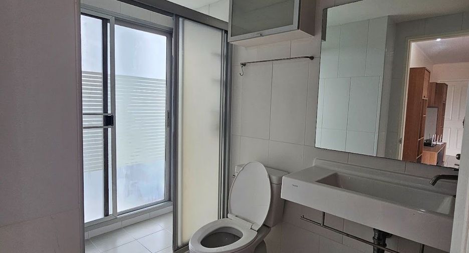 For rent 2 bedrooms condo in Phaya Thai, Bangkok