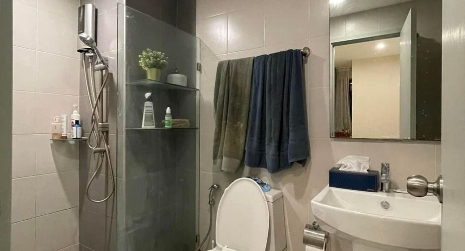 For rent 1 bed condo in Ratchathewi, Bangkok