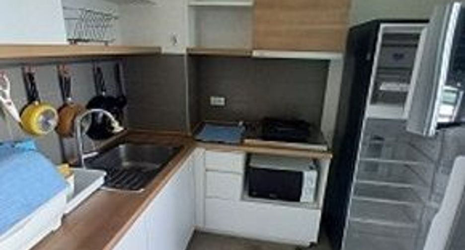 For rent 1 bed condo in Watthana, Bangkok