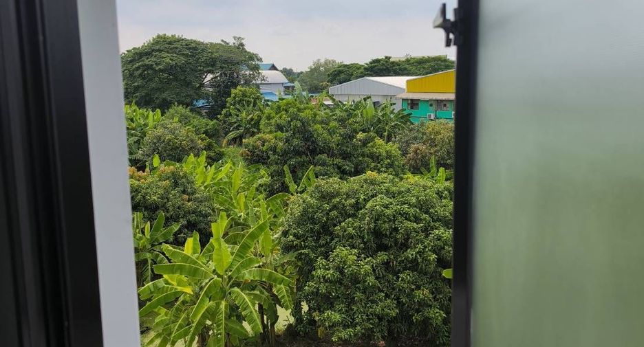 For rent 3 bedrooms house in Bang Kapi, Bangkok