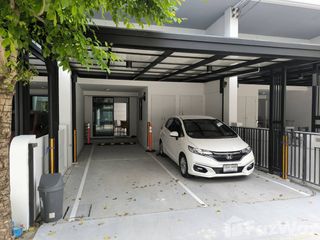 Haus zur Miete mit 3 Zimmer in Bang Kapi, Bangkok