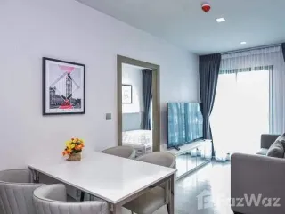 For rent 2 bedrooms condo in Huai Khwang, Bangkok