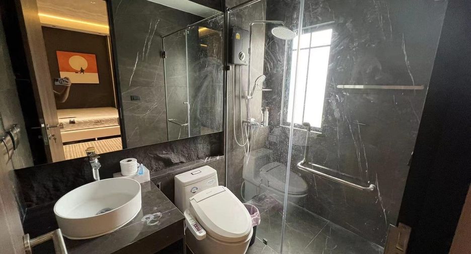 For rent 4 bedrooms house in Khan Na Yao, Bangkok