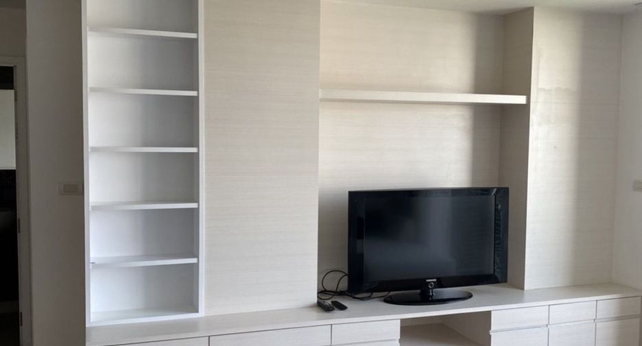 For rent 2 bedrooms condo in Phaya Thai, Bangkok