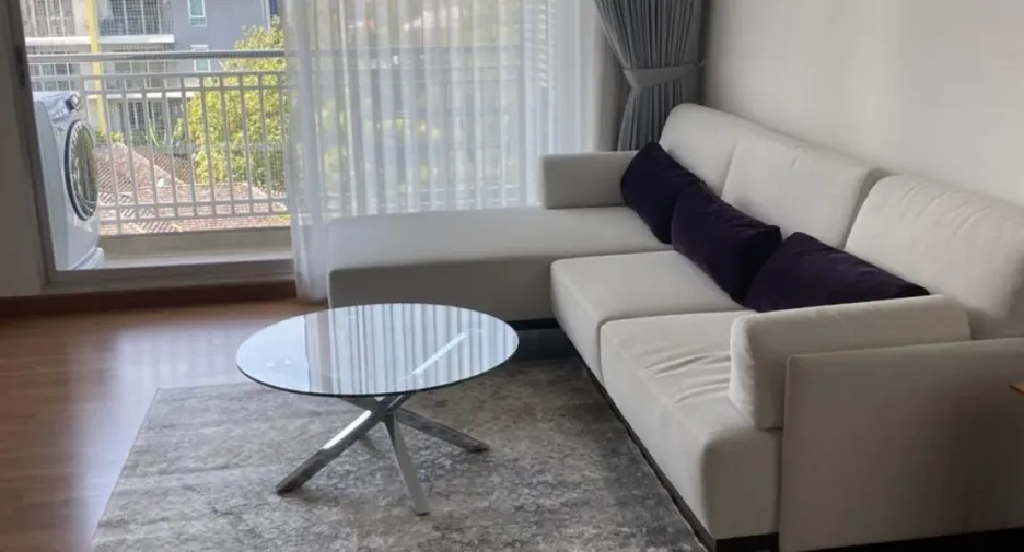 For rent 2 bedrooms condo in Phaya Thai, Bangkok