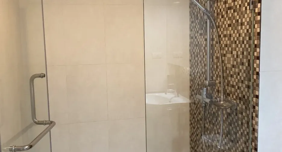For rent 2 bedrooms condo in Phaya Thai, Bangkok