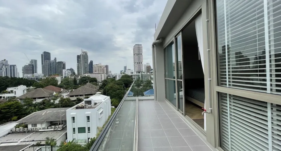 For rent 2 bedrooms condo in Watthana, Bangkok