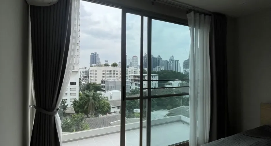 For rent 2 bedrooms condo in Watthana, Bangkok
