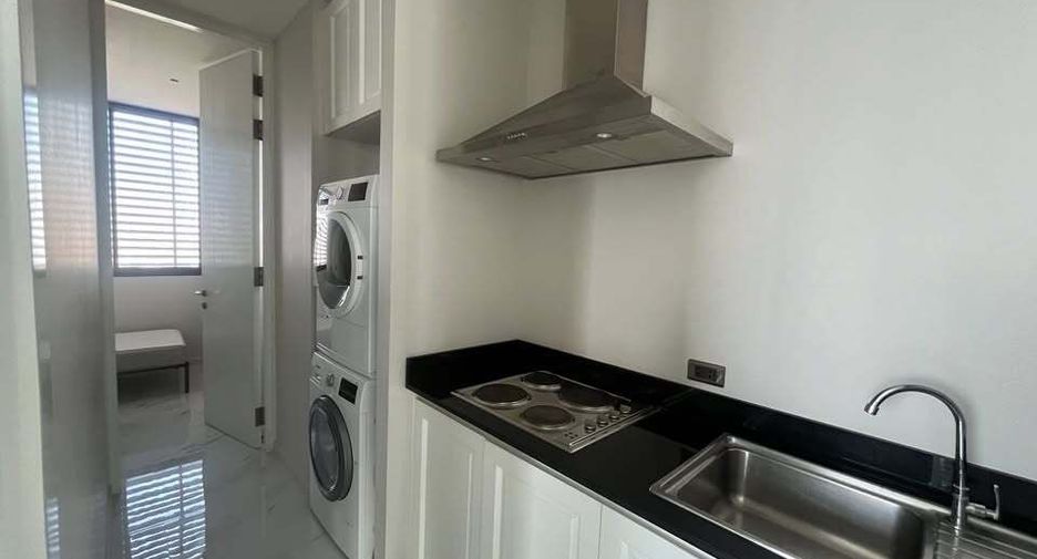 For rent 4 bedrooms condo in Bang Kho Laem, Bangkok