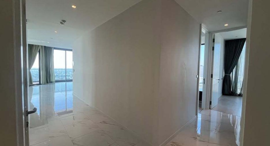 For rent 4 bedrooms condo in Bang Kho Laem, Bangkok