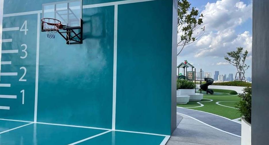 For rent 4 bedrooms condo in Bang Kho Laem, Bangkok